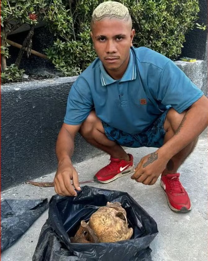 Homem é preso suspeito de violar sepulturas para furtar ossadas na Bahia