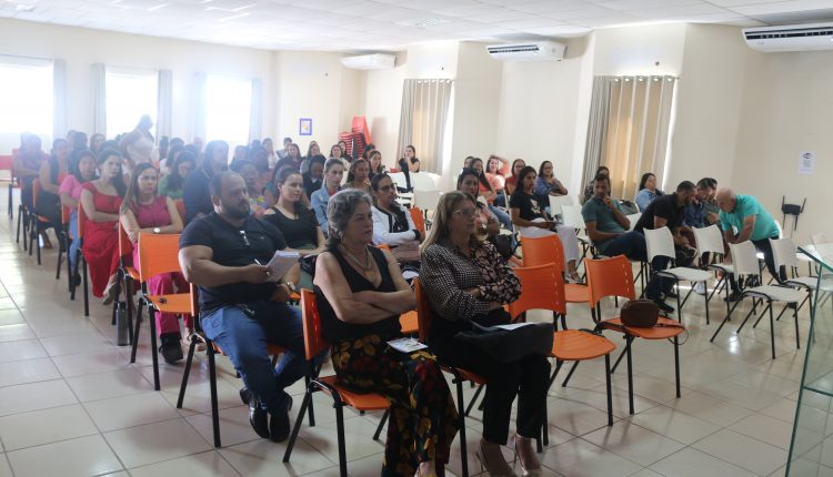 Prefeitura de Aracatu realiza IX Fórum de pais com ênfase na parceria família-escola